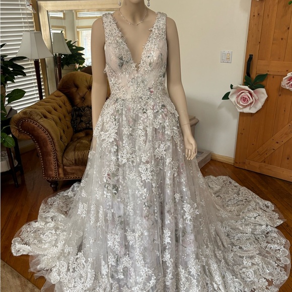 YSA Makino Size 10 lace Floral one of a kind ball gown. - Picture 15 of 16